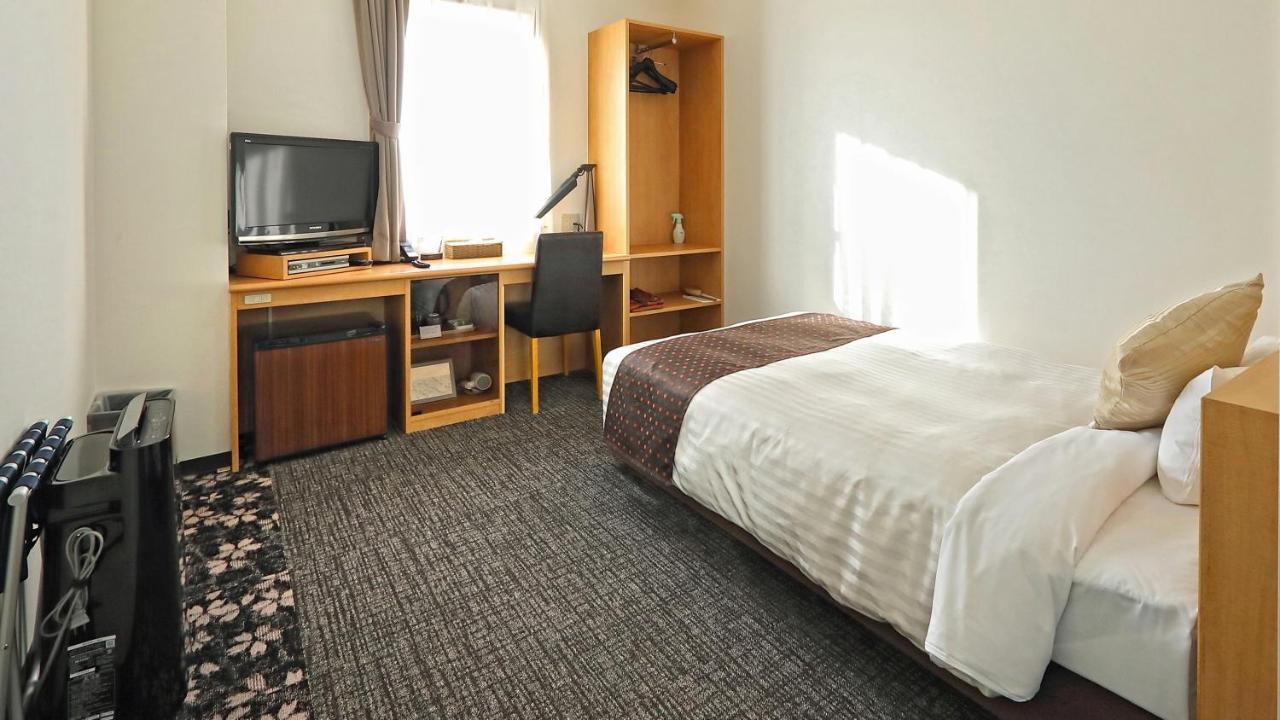 Hotel Annex Inn Shinhidaka Екстер'єр фото