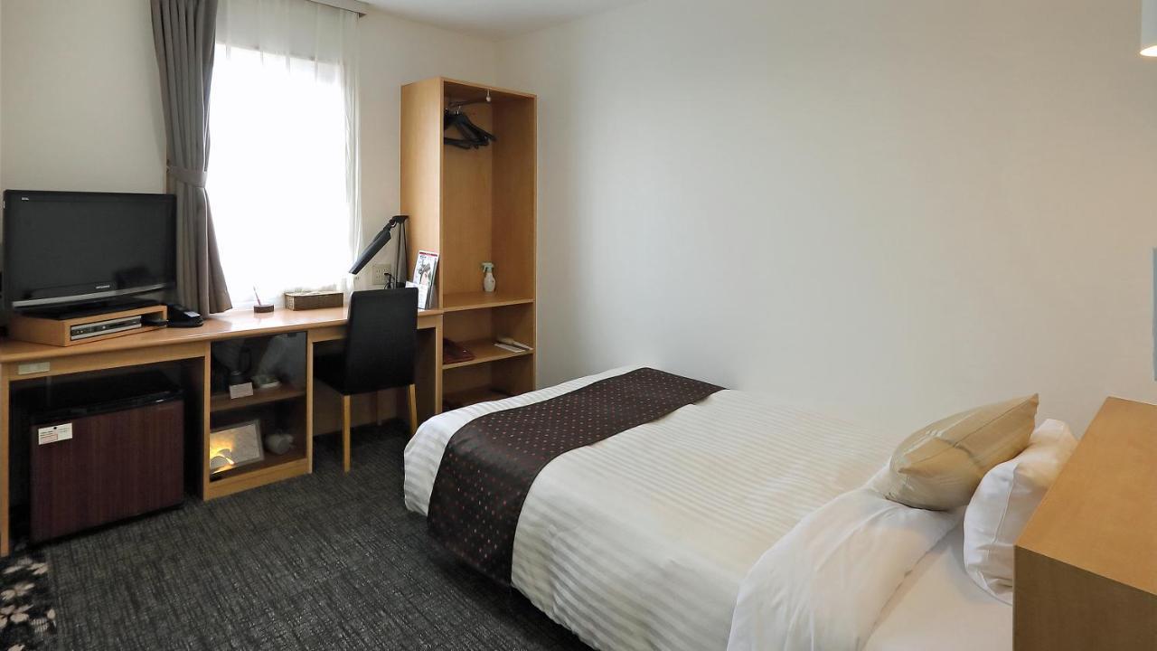 Hotel Annex Inn Shinhidaka Екстер'єр фото
