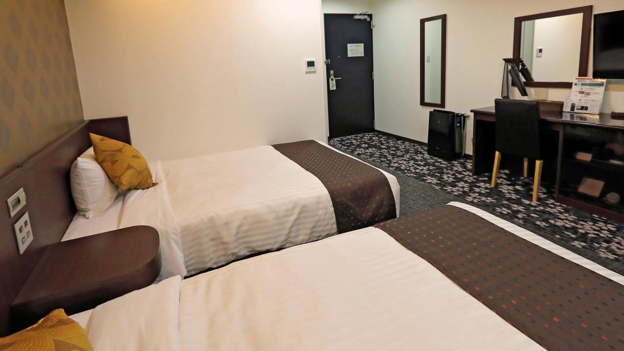 Hotel Annex Inn Shinhidaka Екстер'єр фото