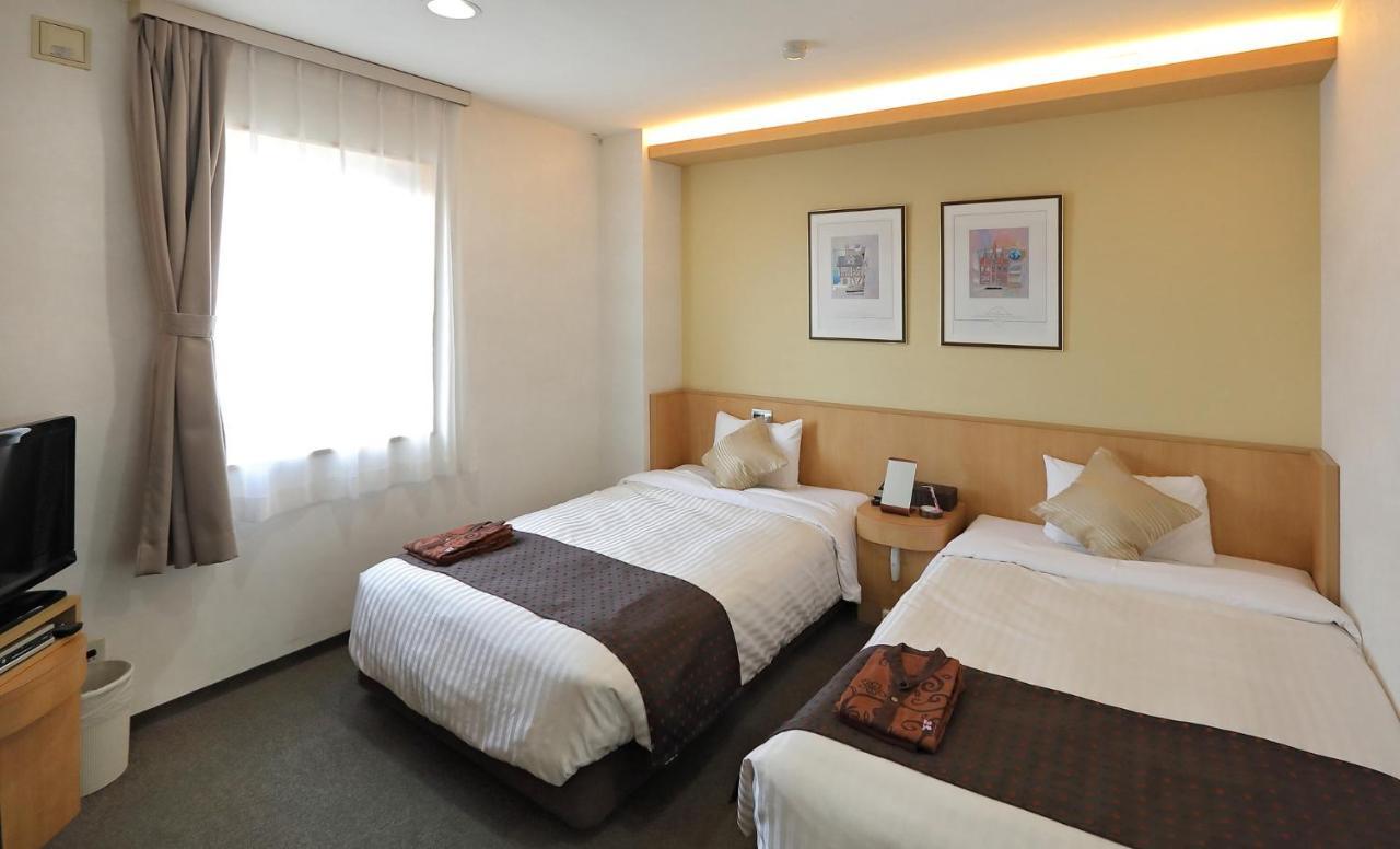 Hotel Annex Inn Shinhidaka Екстер'єр фото